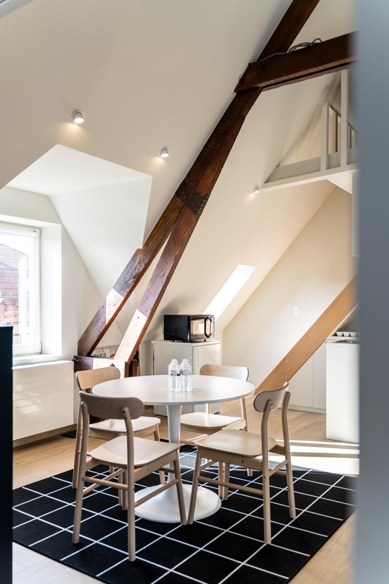 General Sixty-Seven By Romy&Travis Bruges Exterior foto